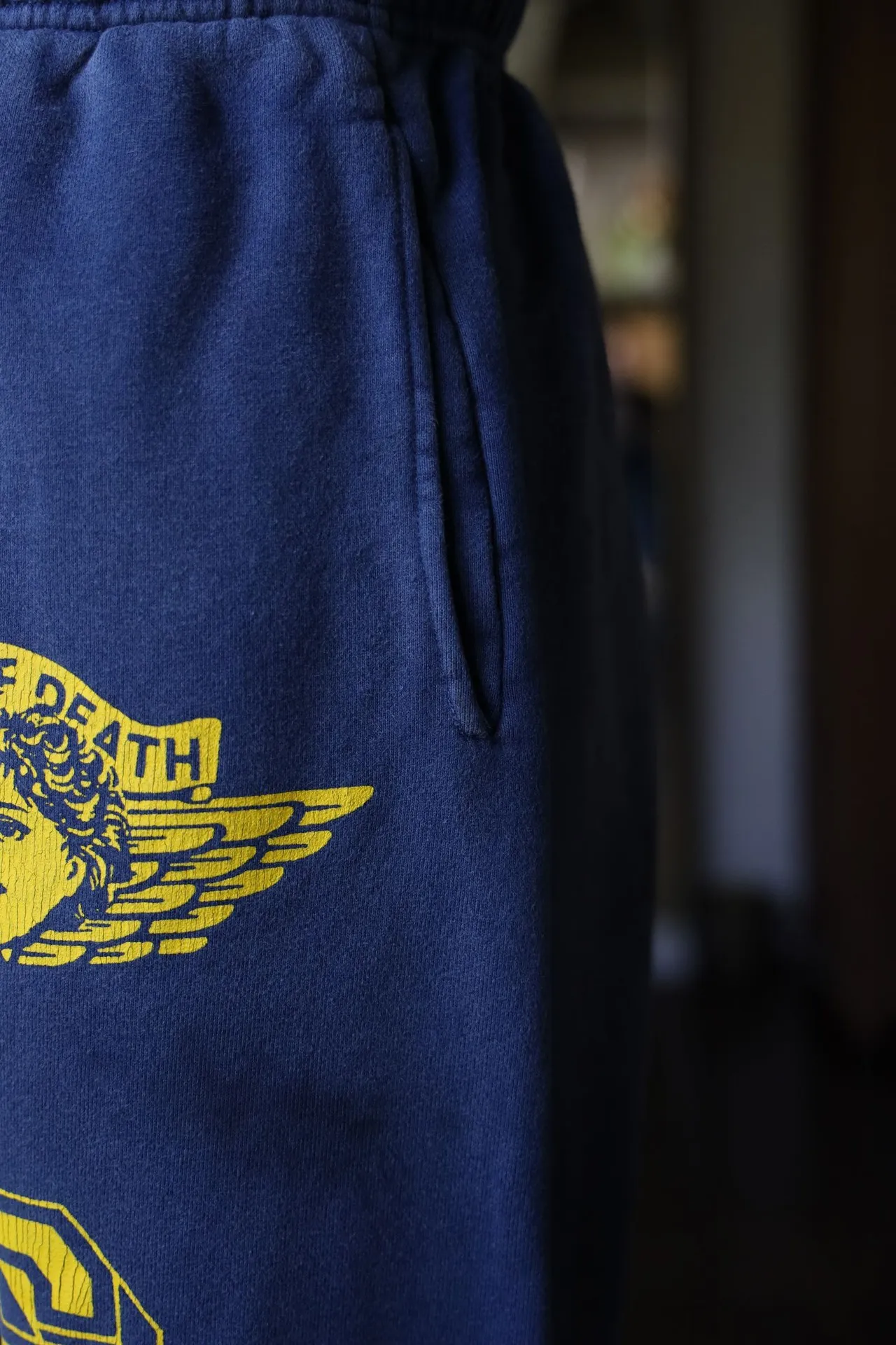 SAINT M×××××× ANGEL SWEATER PANTS/NAVY Angel Reborn Blue Sweatpants Washed Blue S-XL Assute Garment Dyeing Full Clothes Water Fading Dirty and Distressed New Vintage Ceiling God Cut Original Same Style